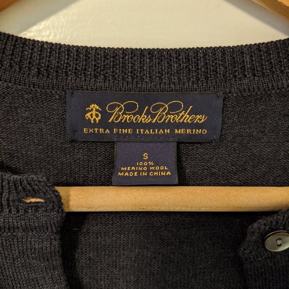 Brooks Brothers Cardigan 100% Merino Wool Sz. S - Picture 3 of 5